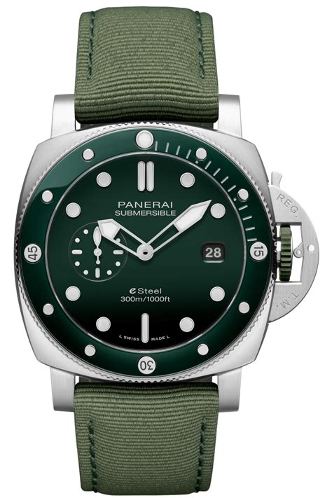 Panerai Submersible QuarantaQuattro Verde Smeraldo PAM .